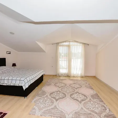 Cozy Duplex Close To Airport In Dalaman